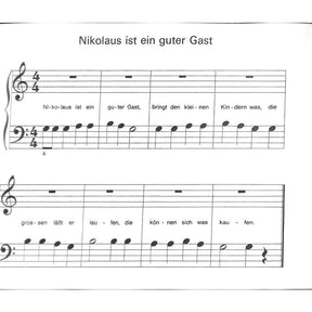 Erste Weihnacht am Klavier
