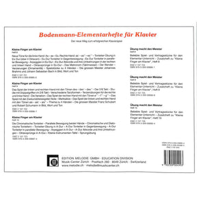 Kleine Finger am Klavier 1