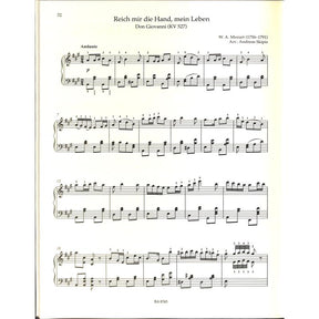 Piano moments classical
