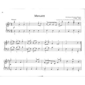 Kleine Finger am Klavier 7