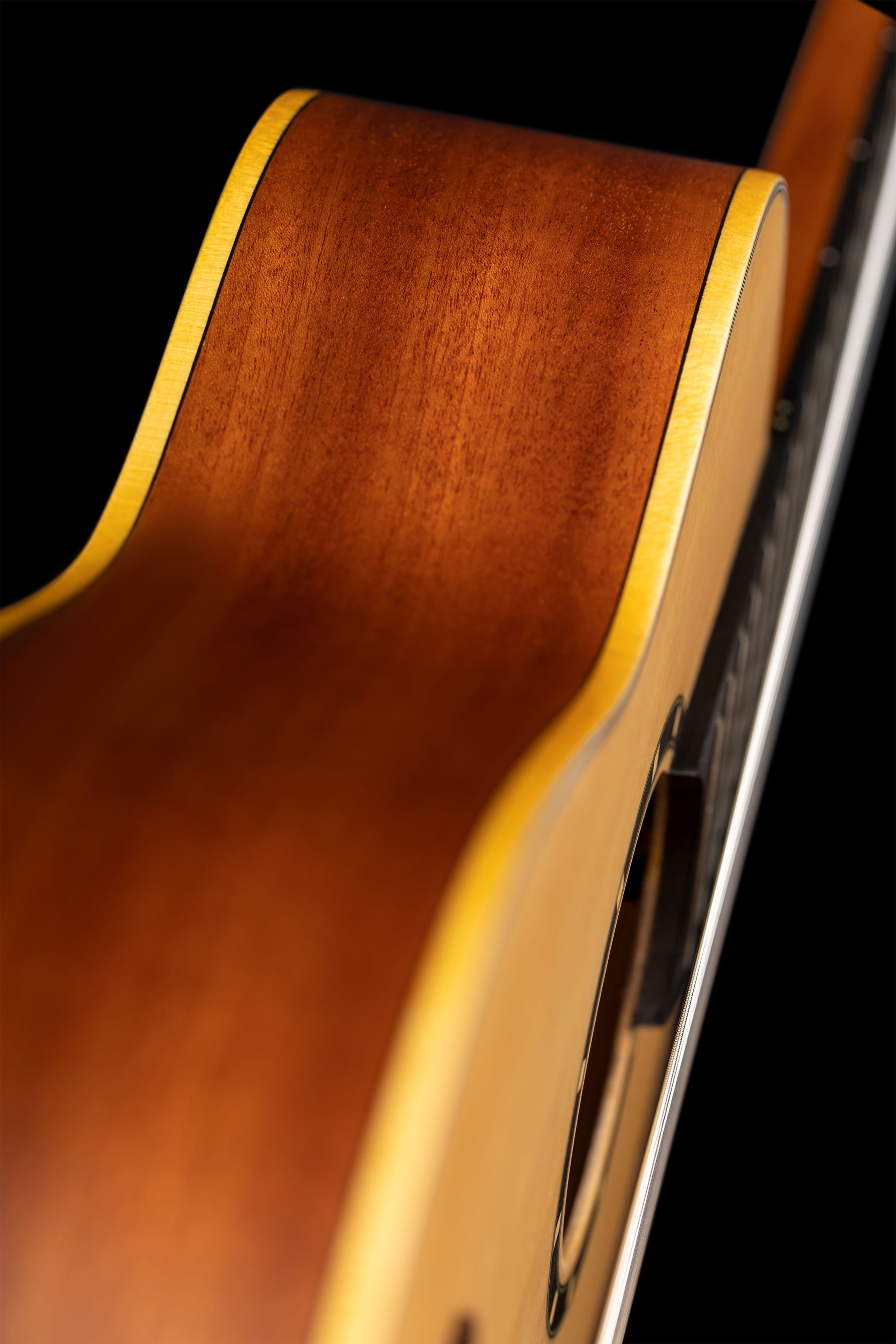 R121 4/4 Fichte natur