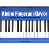 Kleine Finger am Klavier 7